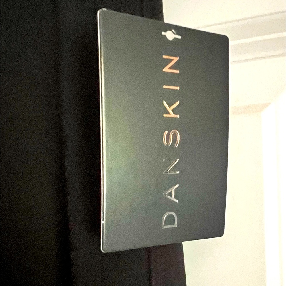 NWT Danskin Super Sculpt Boot Leggings Black XS - Picture 4 of 5